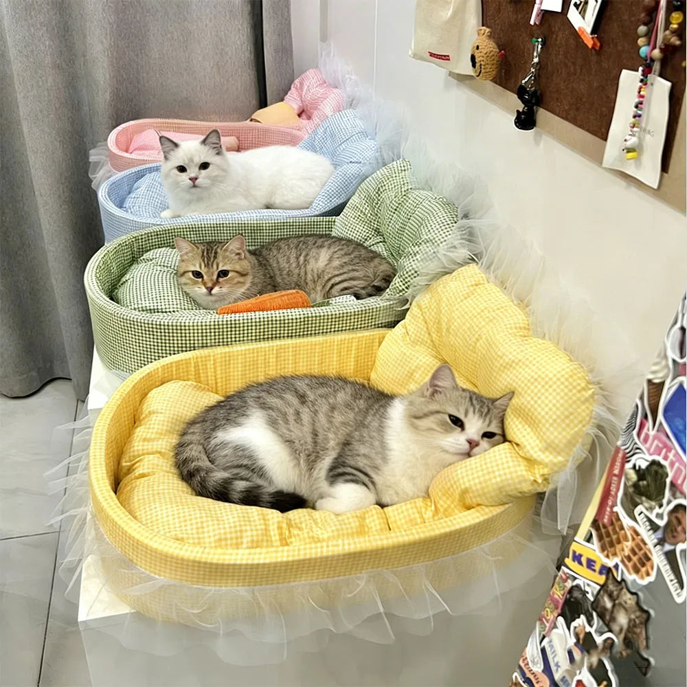 Cute Lace-Trimmed Pet Cat Princess Sofa Bed For Four Seasons Washable and Removable Soft Plush Oval for Small Dogs/Cats