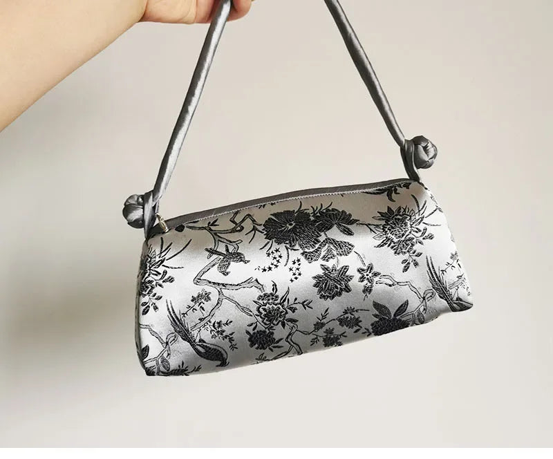 Fashion Luxury Cosplay Chinese Style Silk Bag Women Handbag Hand Embroidery Totes Cheongsam Female Cosplay Bags Clutch