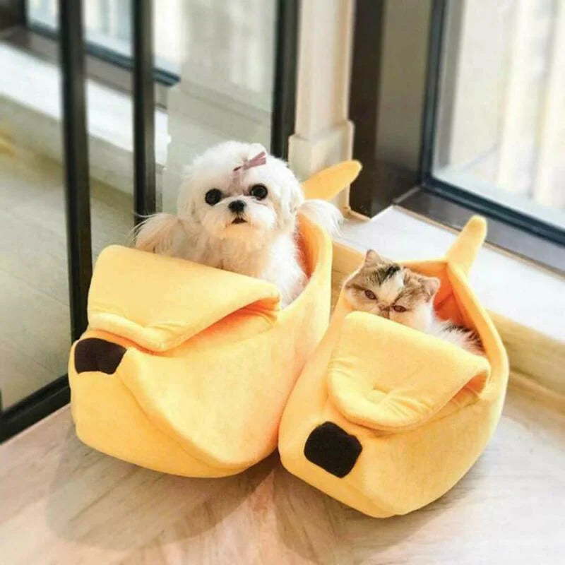 Semi Enclosed Banana Shaped Plush Pet Nest Warm Cat Dog Sleeping Bed Soft Villa House For Squirrel Totoro Small Animals
