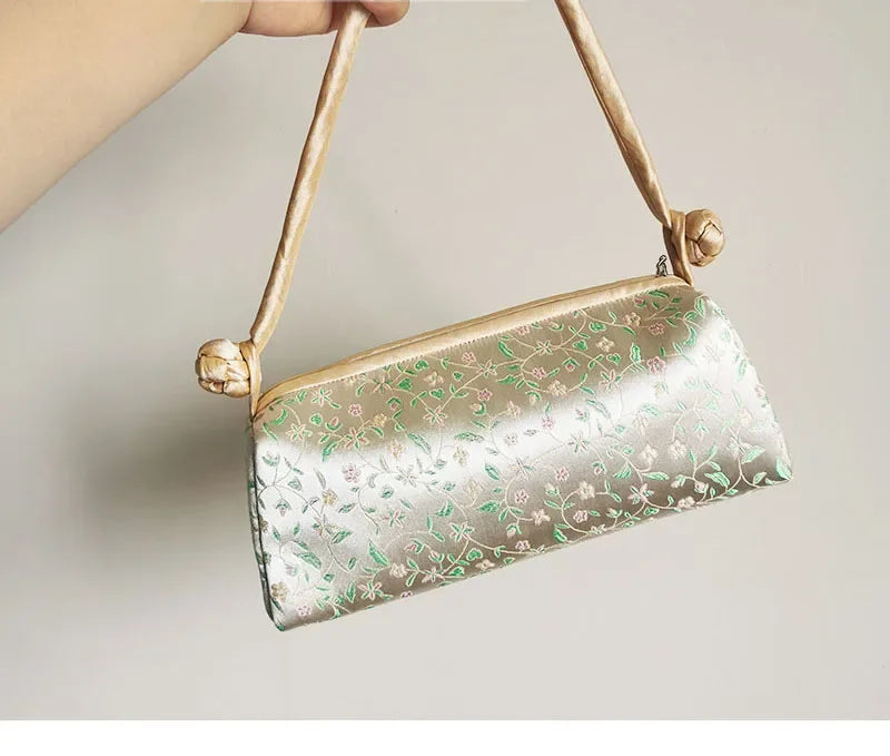 Fashion Luxury Cosplay Chinese Style Silk Bag Women Handbag Hand Embroidery Totes Cheongsam Female Cosplay Bags Clutch