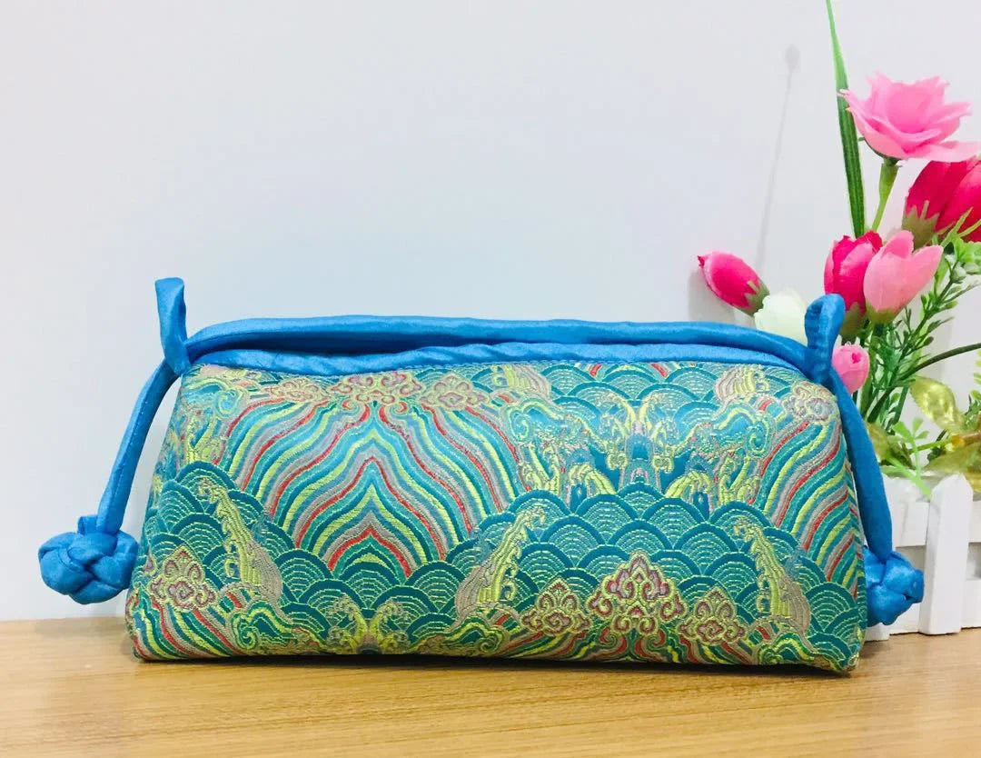 Fashion Luxury Cosplay Chinese Style Silk Bag Women Handbag Hand Embroidery Totes Cheongsam Female Cosplay Bags Clutch
