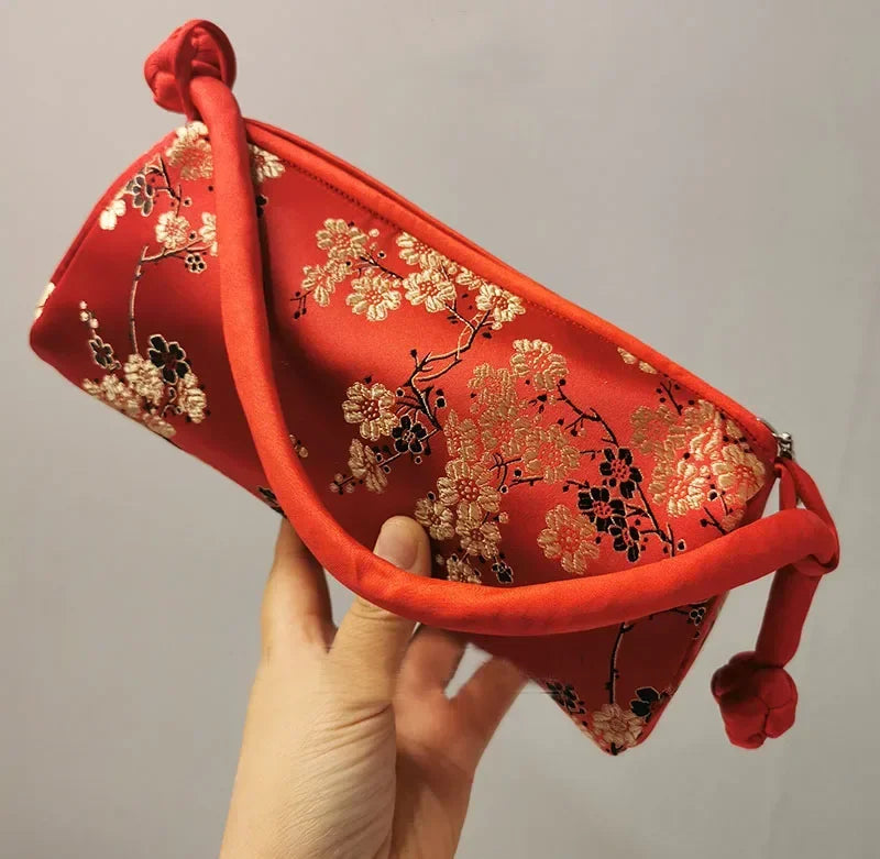 Fashion Luxury Cosplay Chinese Style Silk Bag Women Handbag Hand Embroidery Totes Cheongsam Female Cosplay Bags Clutch