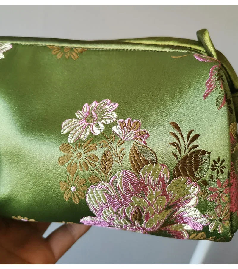 Fashion Luxury Cosplay Chinese Style Silk Bag Women Handbag Hand Embroidery Totes Cheongsam Female Cosplay Bags Clutch