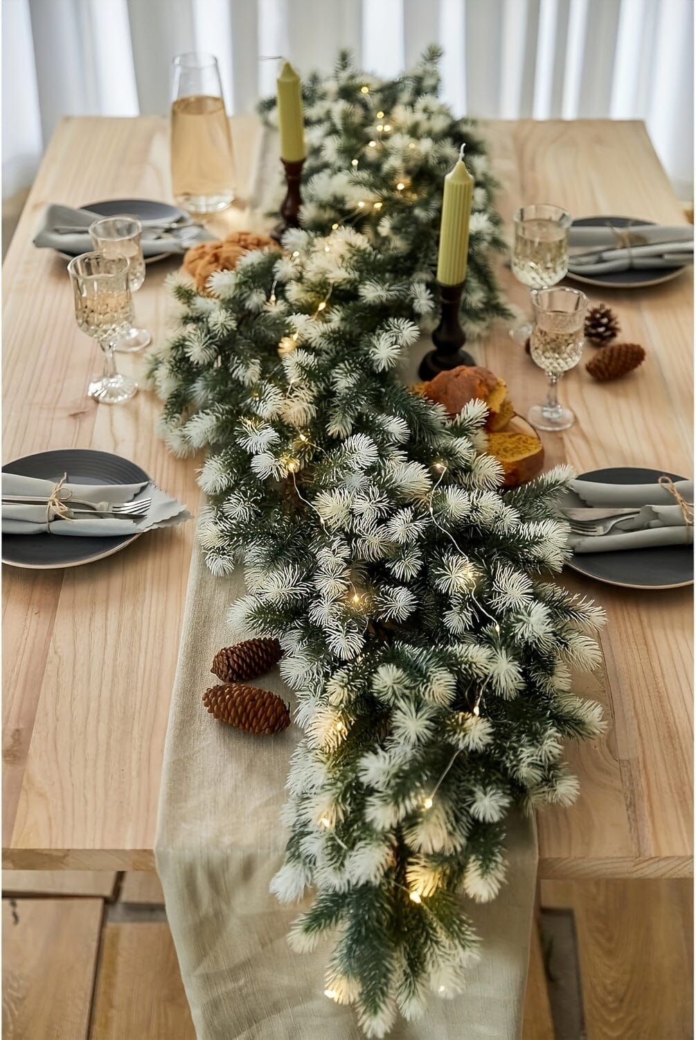 Christmas Pine Wreath, 1 Pc 6.4 ft/195 cm White Rattan, Artificial Green Plants, Suitable for Outdoor or Indoor Home Gardens, Fireplaces, Holiday Party Decorations, Christmas Ornaments Manwatstore