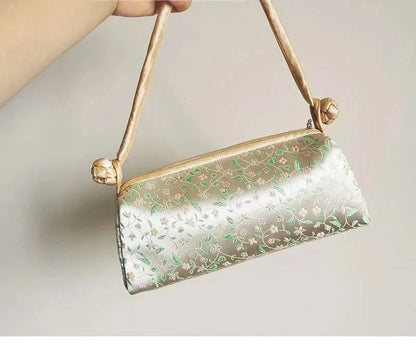 Fashion Luxury Cosplay Chinese Style Silk Bag Women Handbag Hand Embroidery Totes Cheongsam Female Cosplay Bags Clutch Manwatstore