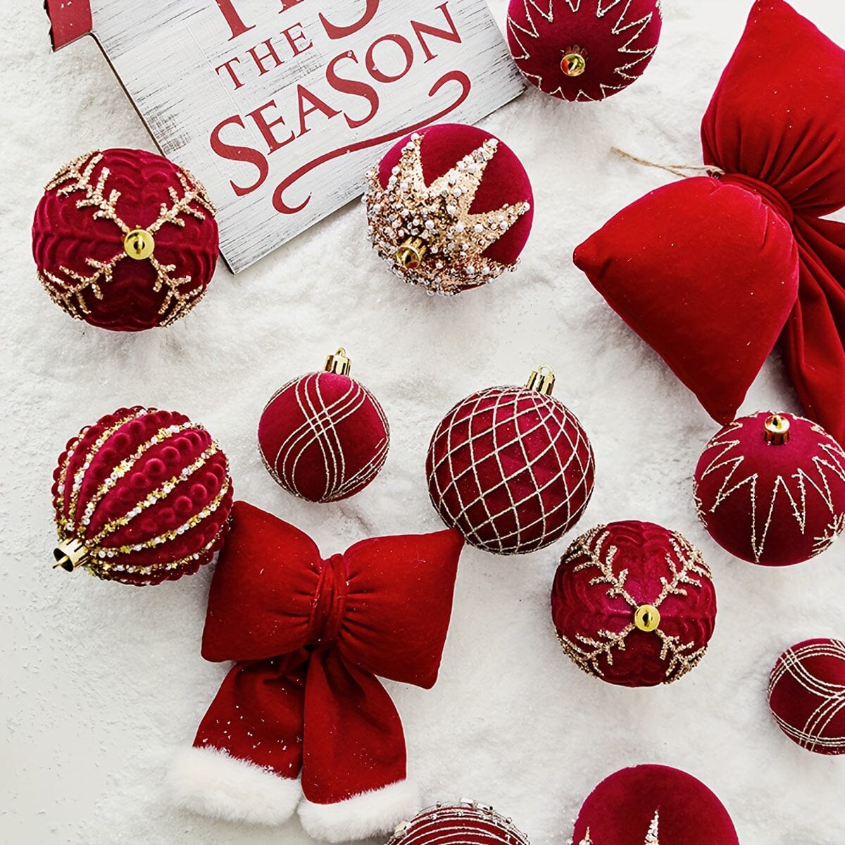 Set of 4 Red Velvet Christmas Ornaments - Americana Style Hanging Tree Decorations for Seasonal Holidays - Festive Pendants, Drops & Finials for Home Party Décor - Suitable for Thanksgiving, Easter, Halloween, Christmas, New Manwatstore