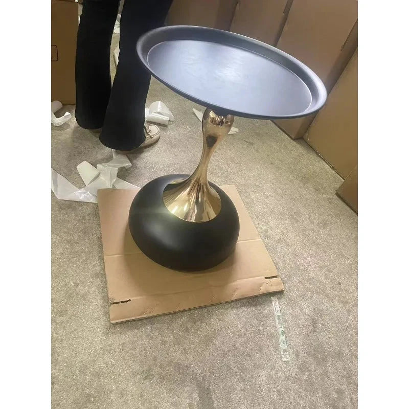 small apartment European wrought iron corner table balcony mobile coffee table bedroom bedside small round table sofa edge table Manwatstore