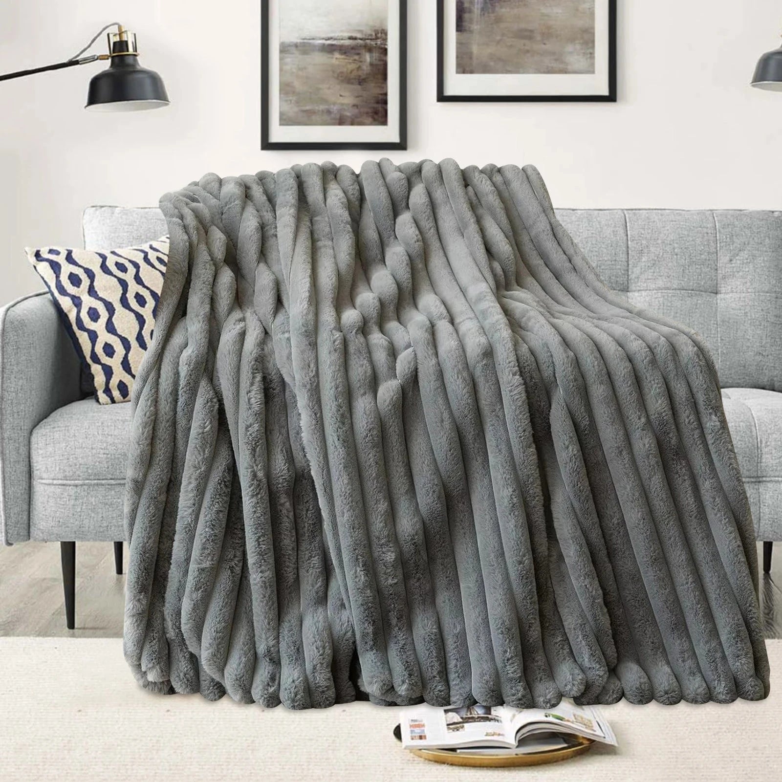 Ultra-Soft Faux Fur Throw Blanket – Plush, Luxurious & Perfect for Every Space Manwatstore