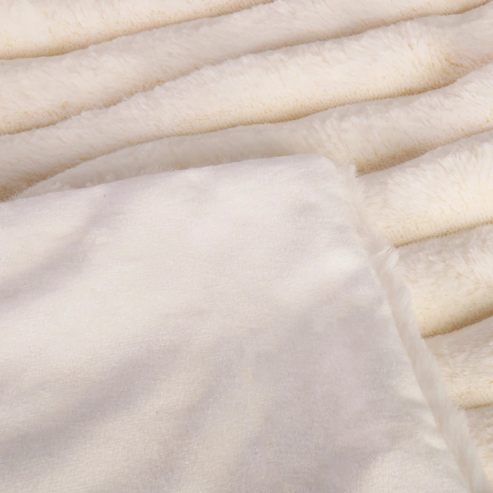 Ultra-Soft Faux Fur Throw Blanket – Plush, Luxurious &amp; Perfect for Every Space Manwatstore