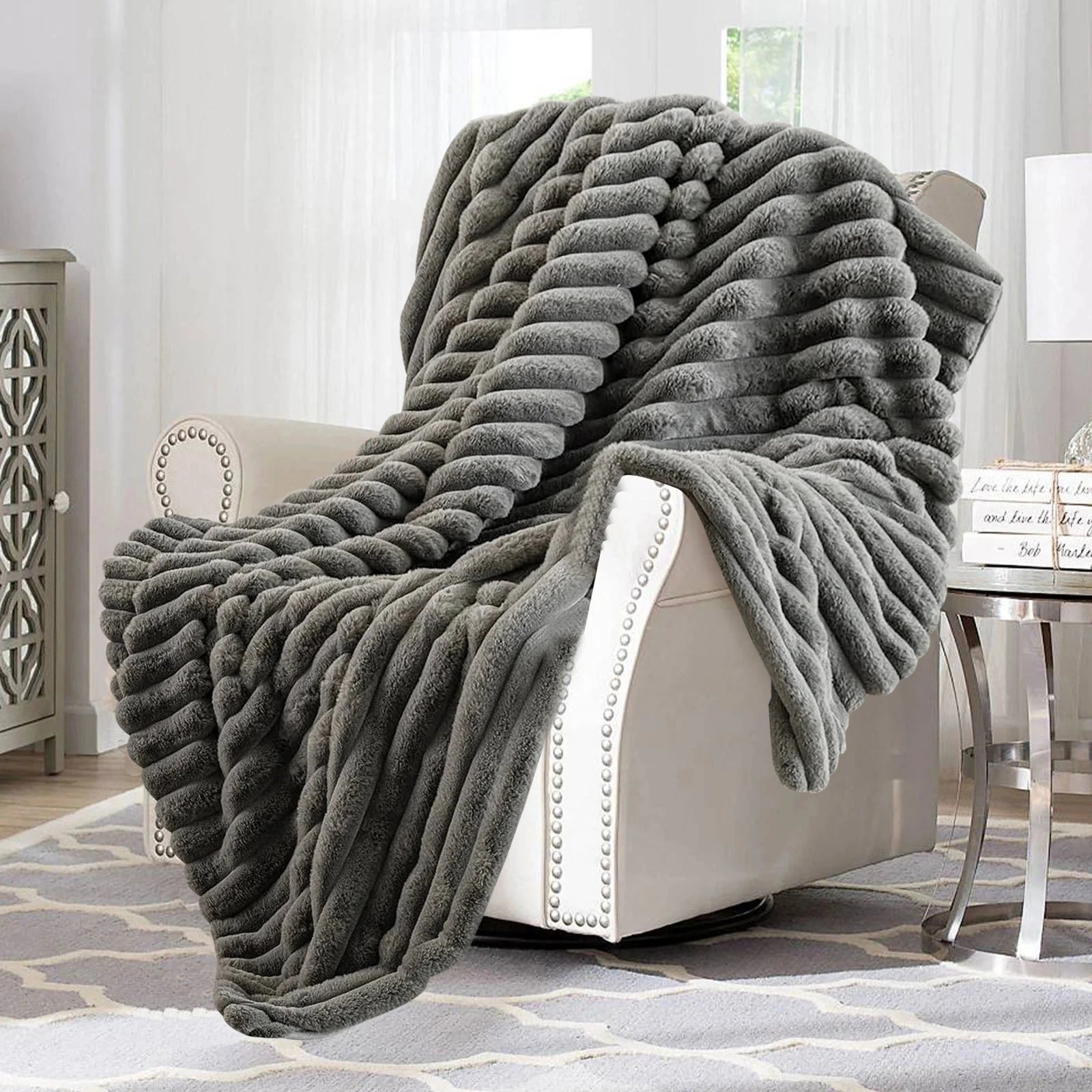 Ultra-Soft Faux Fur Throw Blanket – Plush, Luxurious &amp; Perfect for Every Space Manwatstore