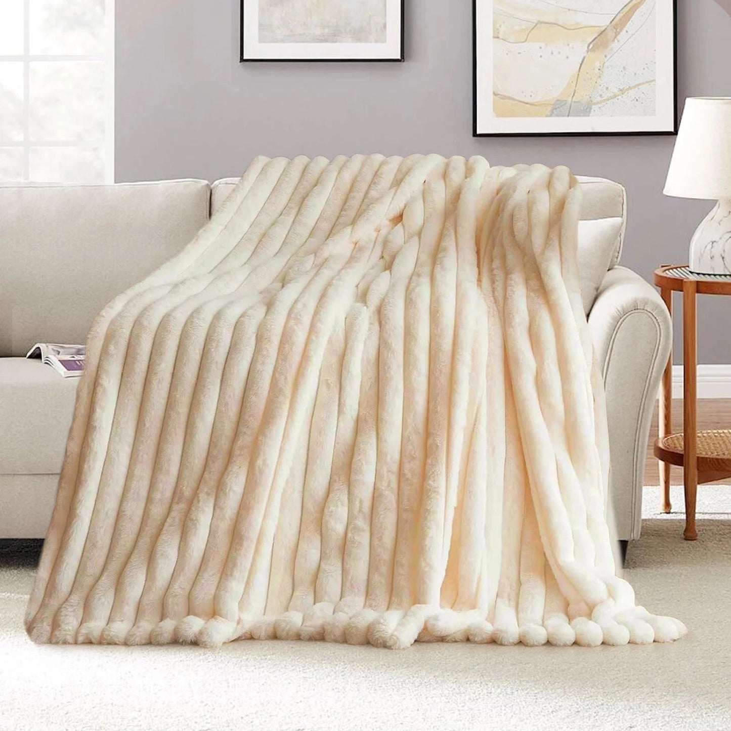 Ultra-Soft Faux Fur Throw Blanket – Plush, Luxurious & Perfect for Every Space Manwatstore